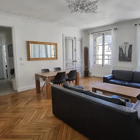 3 Pieces 4****, Au Coeur Du Quartier Historique Daire Versay